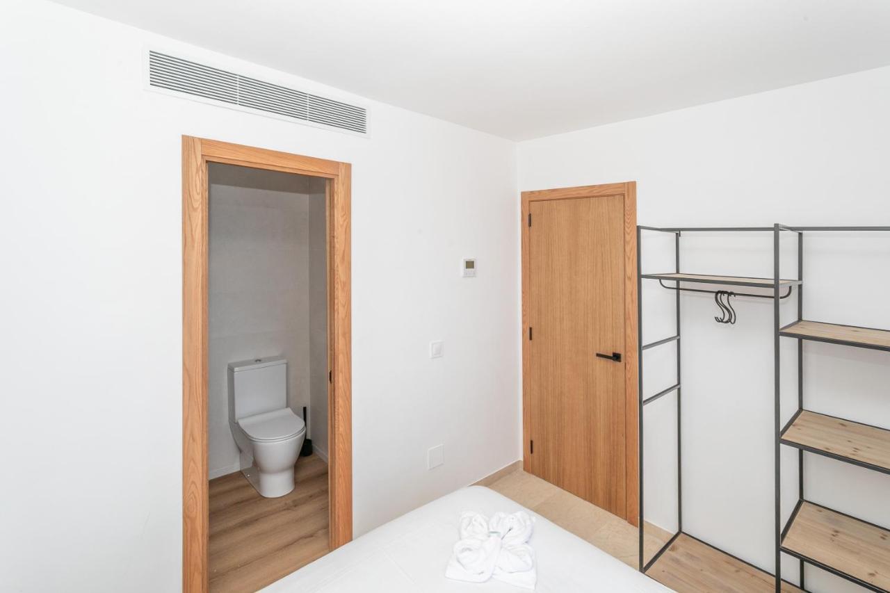 Beachfront Holiday Apartment Lotja 7 - Grupo Berna Colonia de Sant Jordi Extérieur photo
